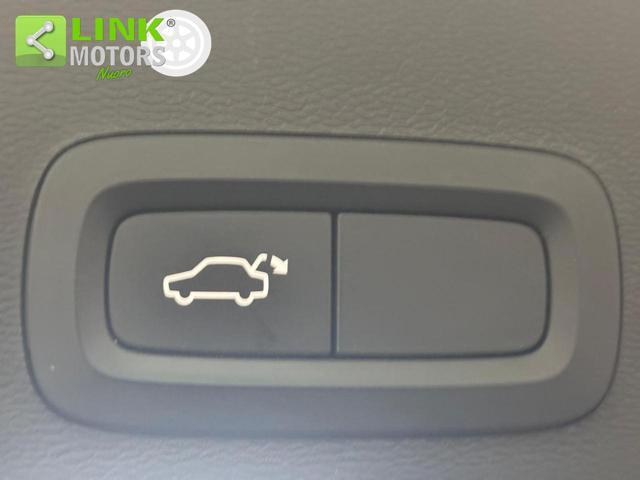 VOLVO XC40 D3 Geartronic Momentum