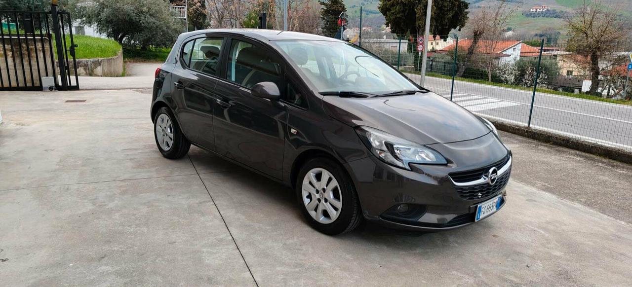 Opel Corsa 1.4 Benzina 90CV 5 porte b-Color