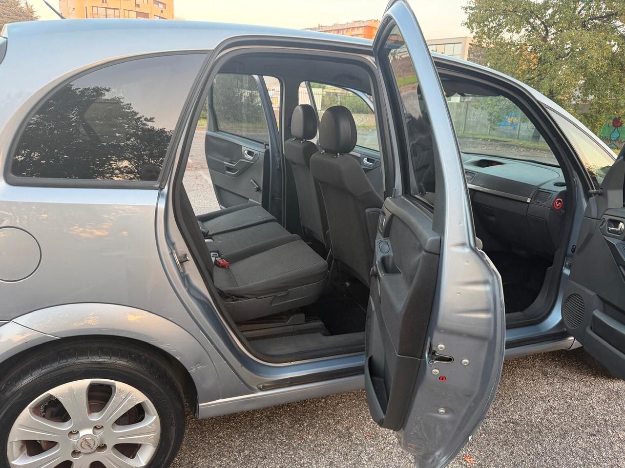 Opel Meriva 1.4 16V COSMO