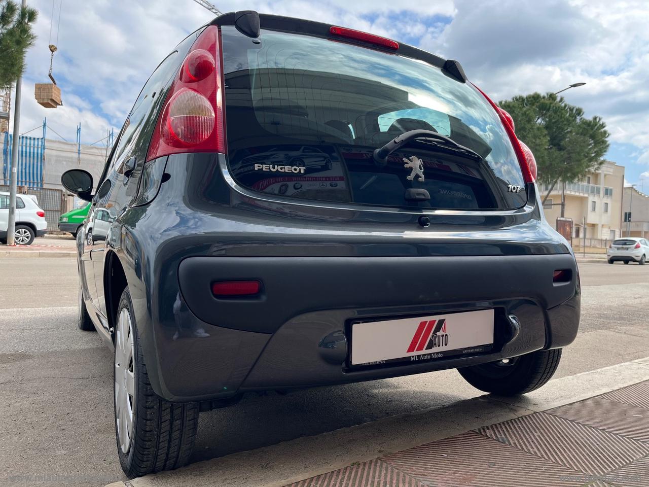 PEUGEOT 107 1.0 68 CV 5p. Urban Move