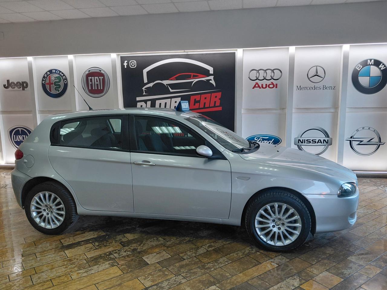 Alfa Romeo 147 1.9 JTD (120) SOLI 117000 KM