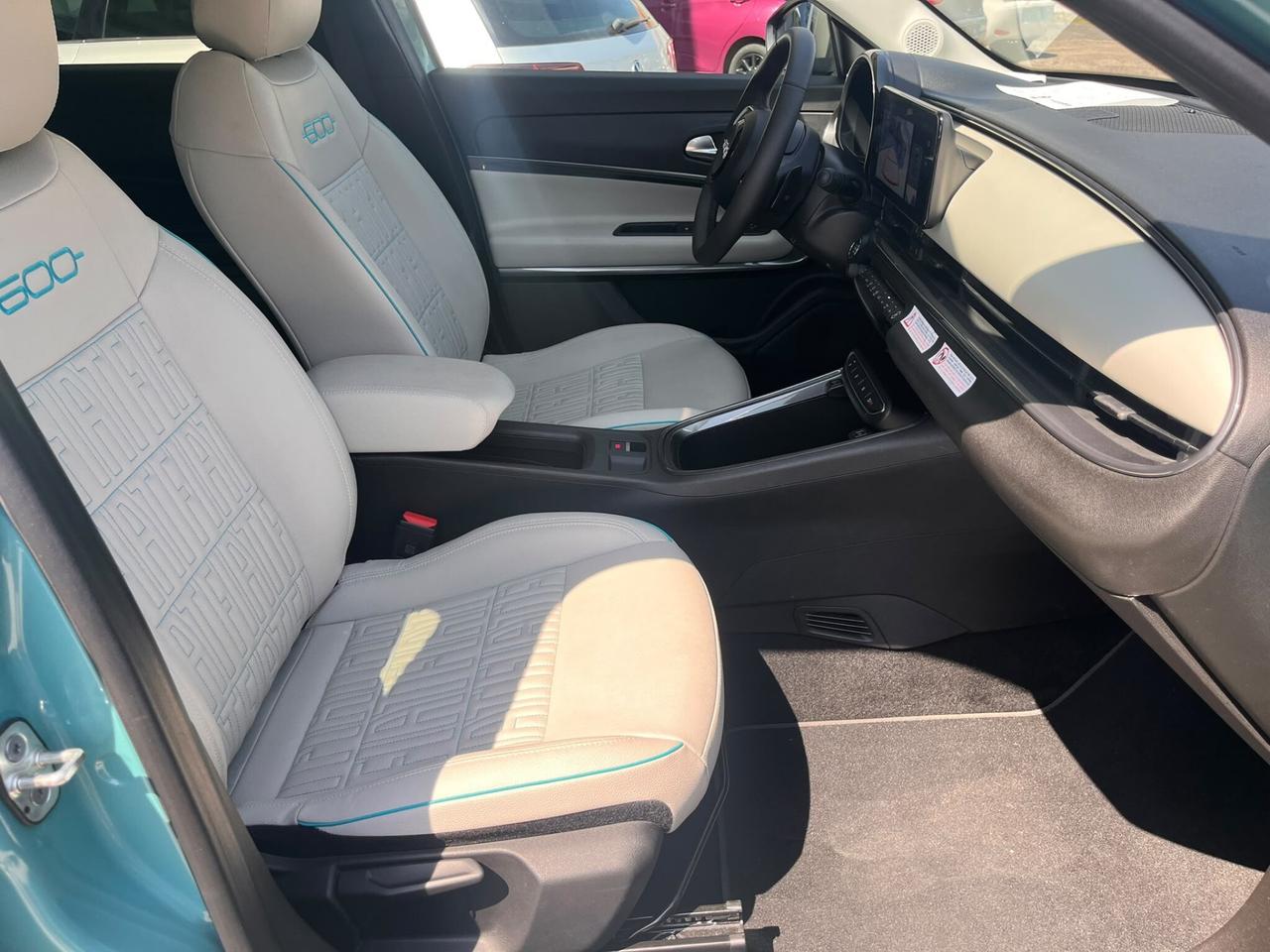 600 HYBRID 110 CV