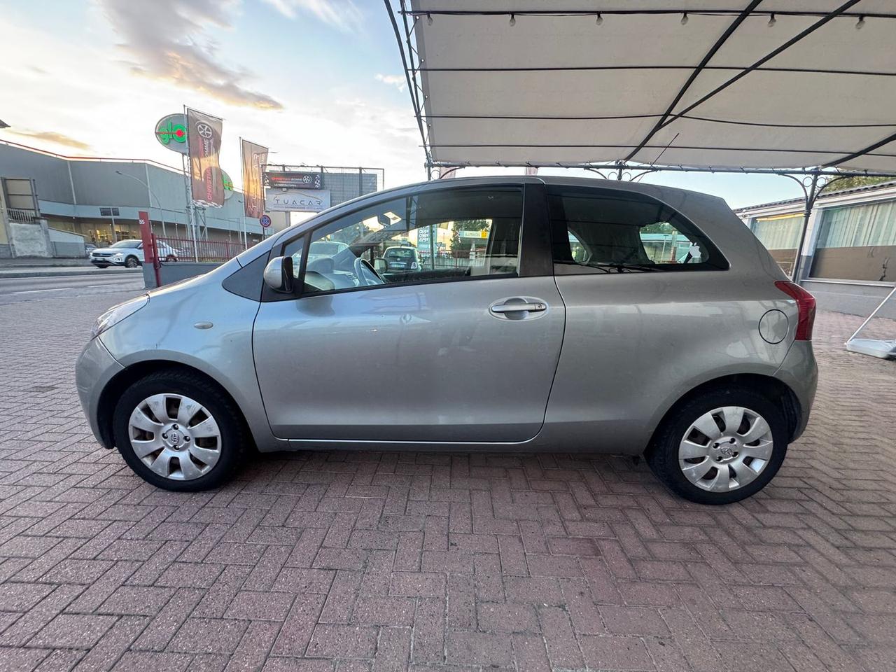 Toyota Yaris 1.0 VVT-i Sol #50407