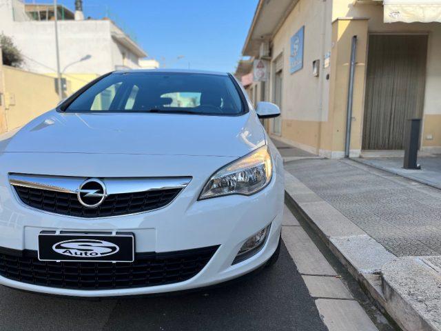 OPEL Astra 1.4B 100CV 5P Cosmo