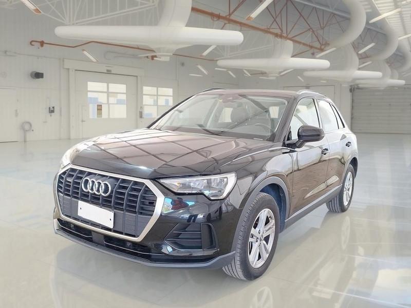 AUDI Q3 40 TDI quattro S tronic Business