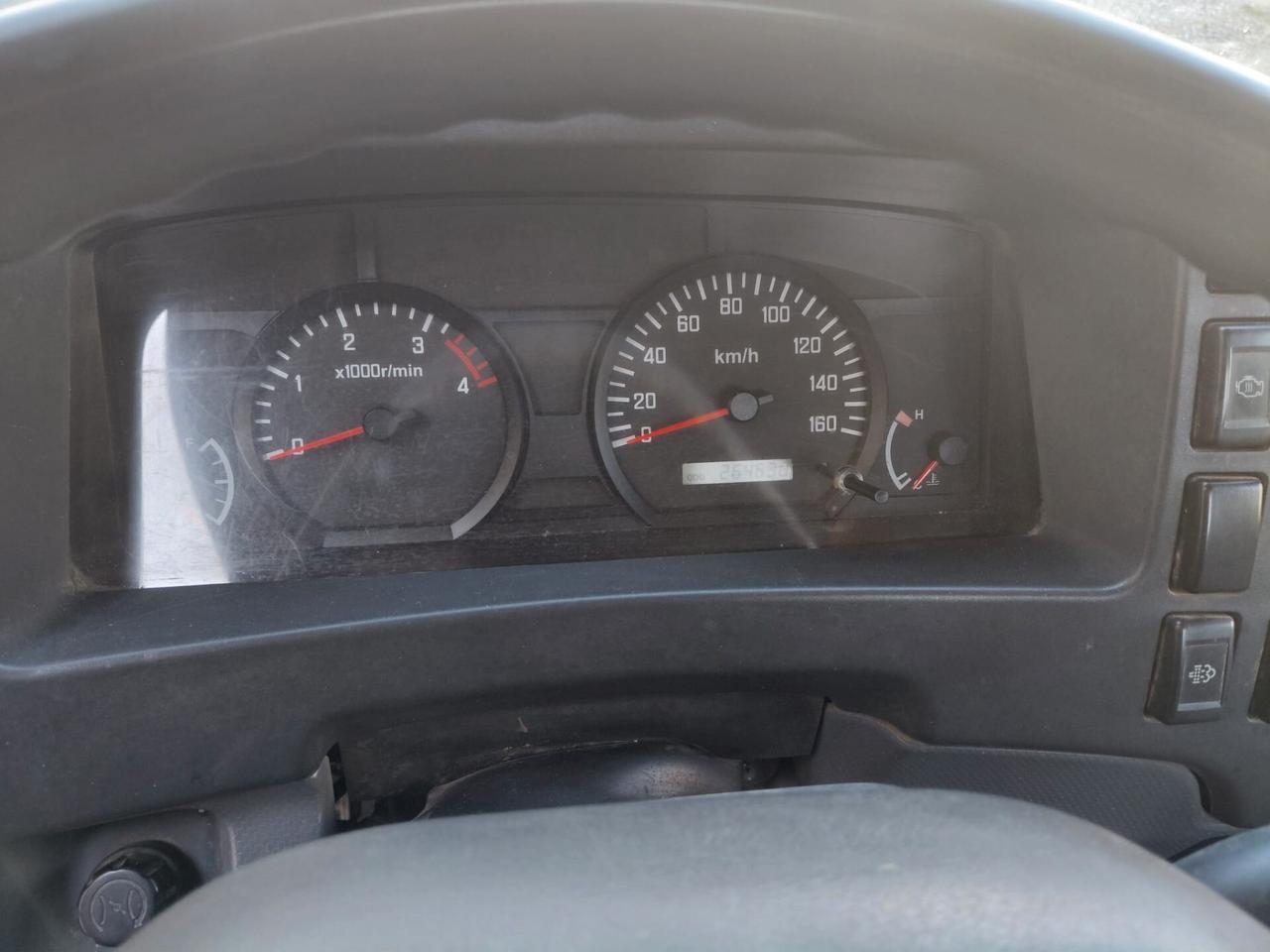 Isuzu NLR 85A 3.0 ribaltabile trilaterale