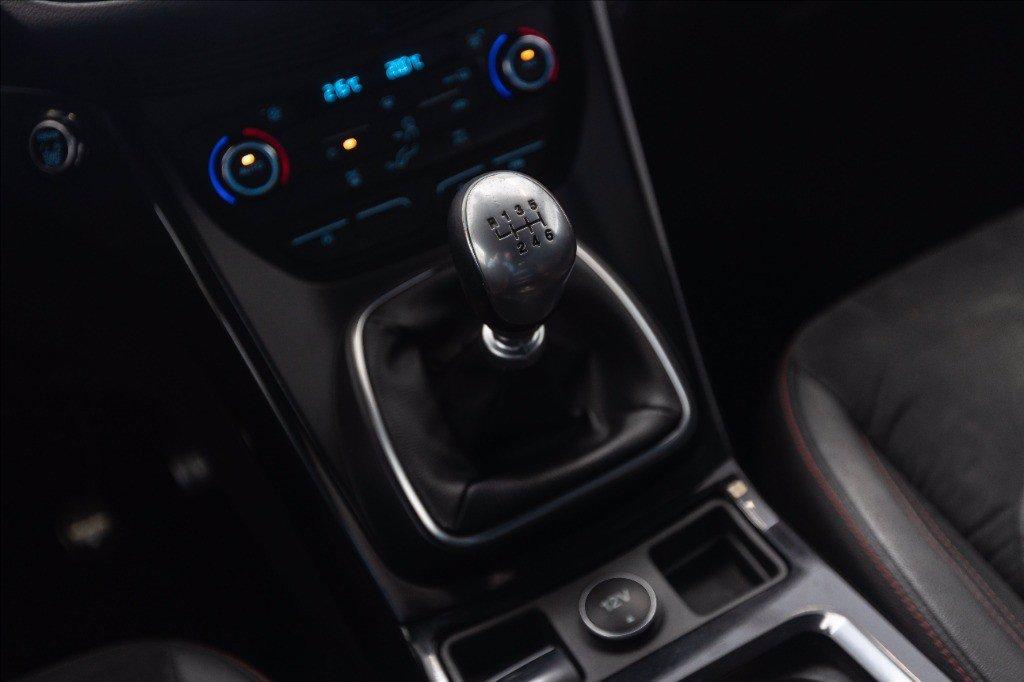 FORD Kuga 1.5 tdci ST-Line s&s 2wd 120cv my18 del 2019