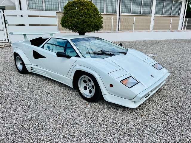 Lamborghini Countach LP 500 4.8 S