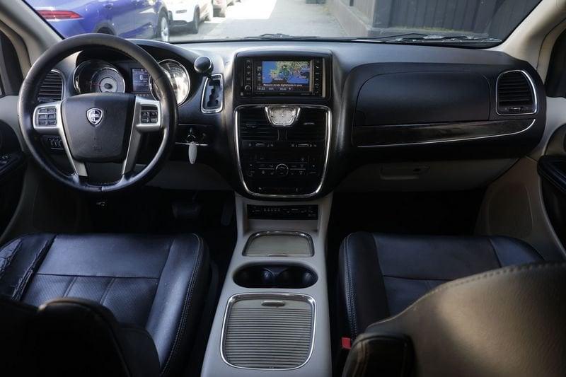 Lancia Voyager Lancia Voyager Voyager 2.8L Gold 163cv auto Unicoproprietario