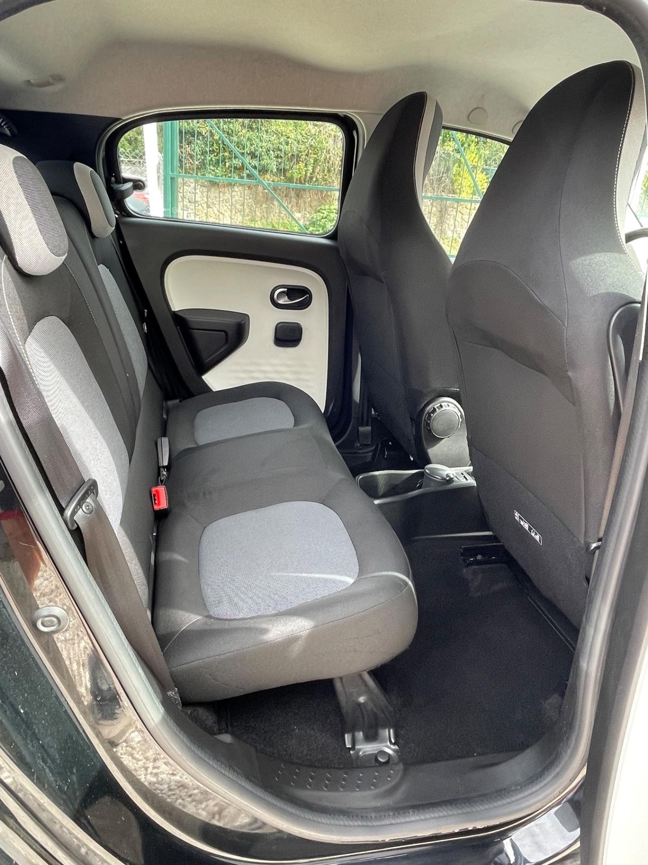 Renault Twingo SCe EDC La Parisienne