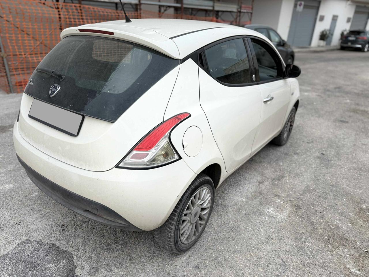 Lancia Ypsilon 0.9 TwinAir 85 CV 5 porte Metano Ecochic Gold