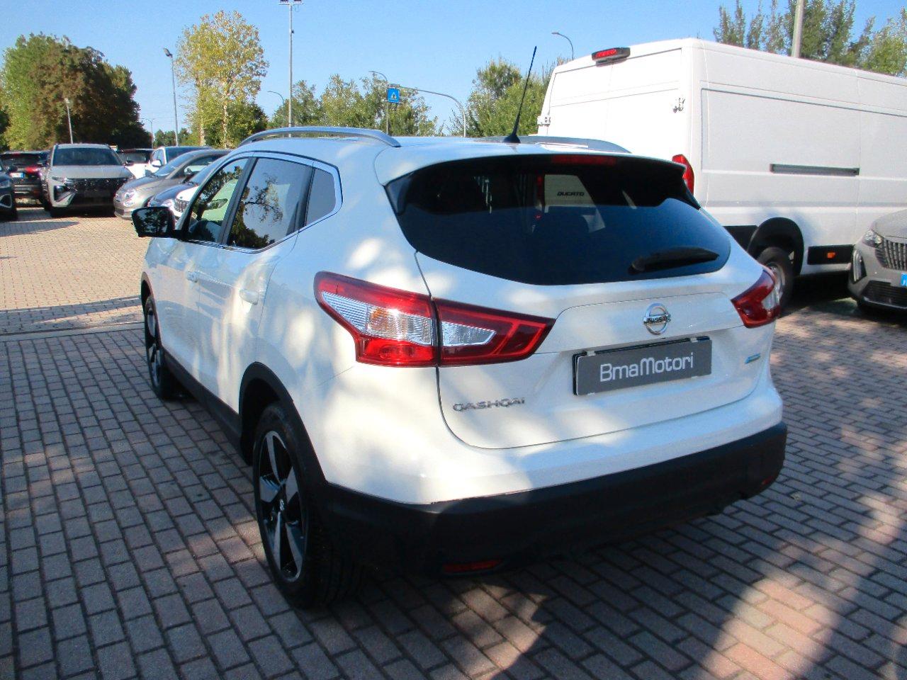 Nissan Qashqai 1.5 dci 360 110cv E6 TETTO/360/Frenata