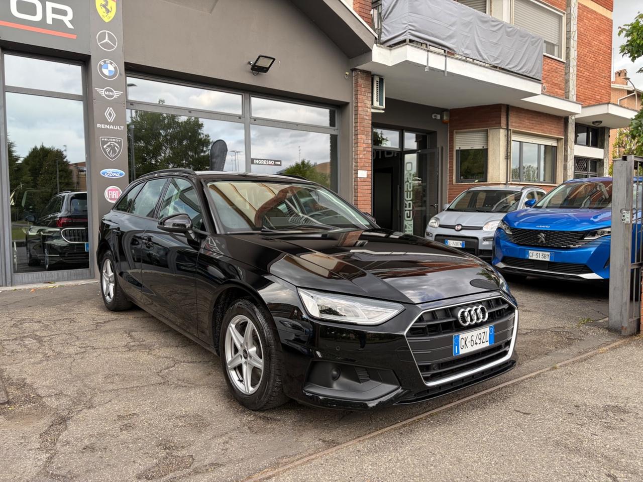 Audi A4 Avant 30 TDI/136 CV S tronic Business Advanced