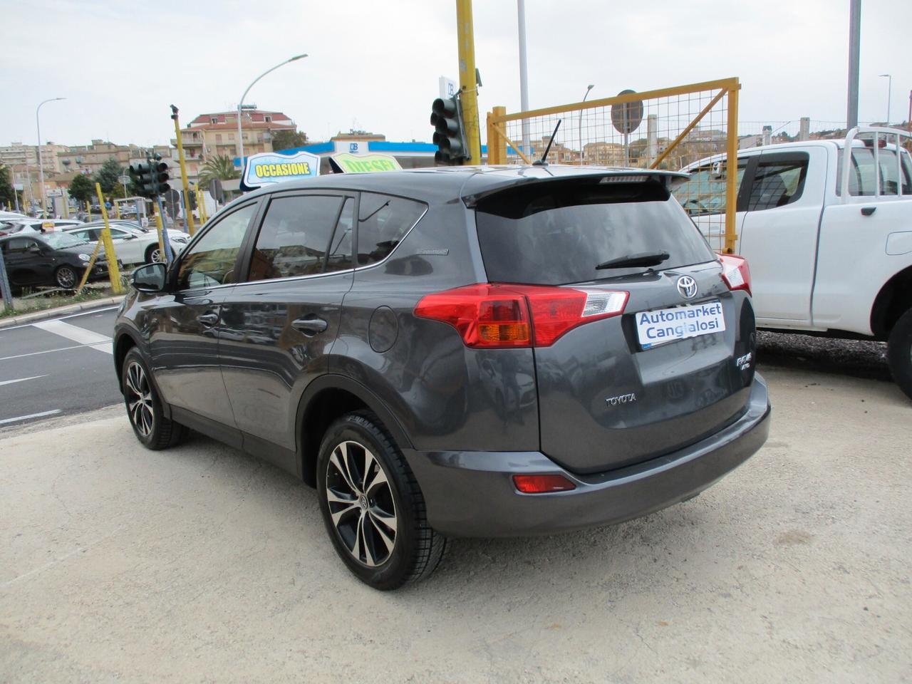 Toyota RAV4 2.0 D-4D FULL OPTIONAL 2014