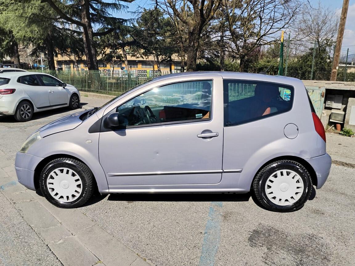 Citroen C2 1.1 Elegance 103000KM ANNO 2004 MANUTENZIONI FATTE