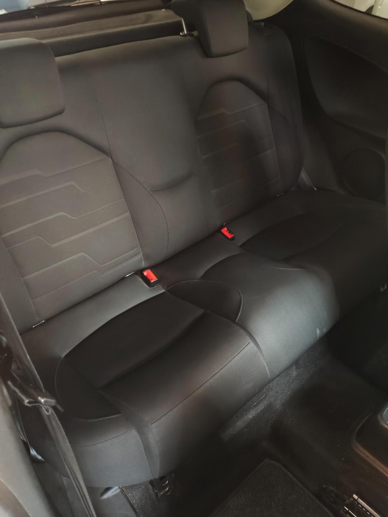 Alfa Romeo MiTo 1.4 105 CV M.air S&S Distinctive Sport Pack