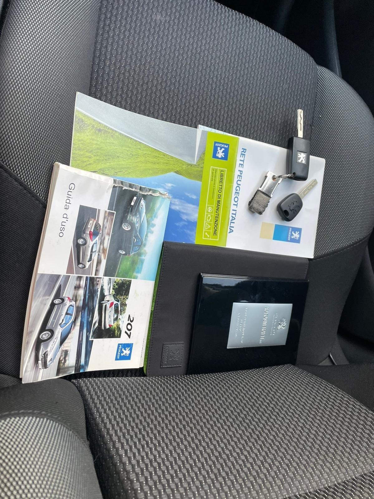 Peugeot 207 1.4 8V 75CV 5p. X Line 12 MESI GARANZIA