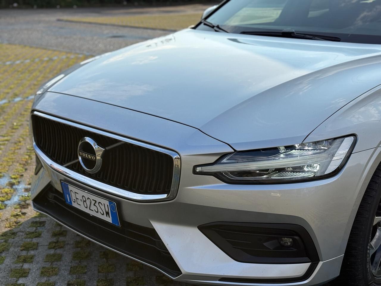 VOLVO V60 2021 B4 Geartronic