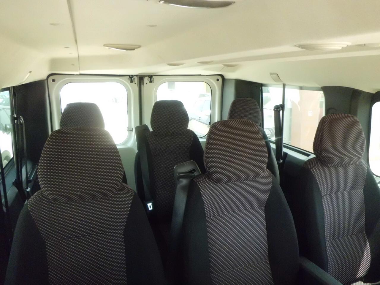 Peugeot Boxer 330 2.2 HDi/130CV FAP PC-TN Combi Premium-9 POSTI/POLTRONE SINGOLE CLIMA POSTERIORE