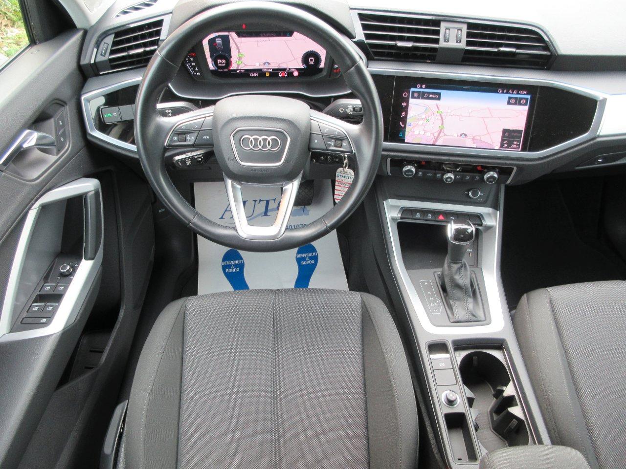 Audi Q3 35 2.0 tdi Business quattro s-tronic