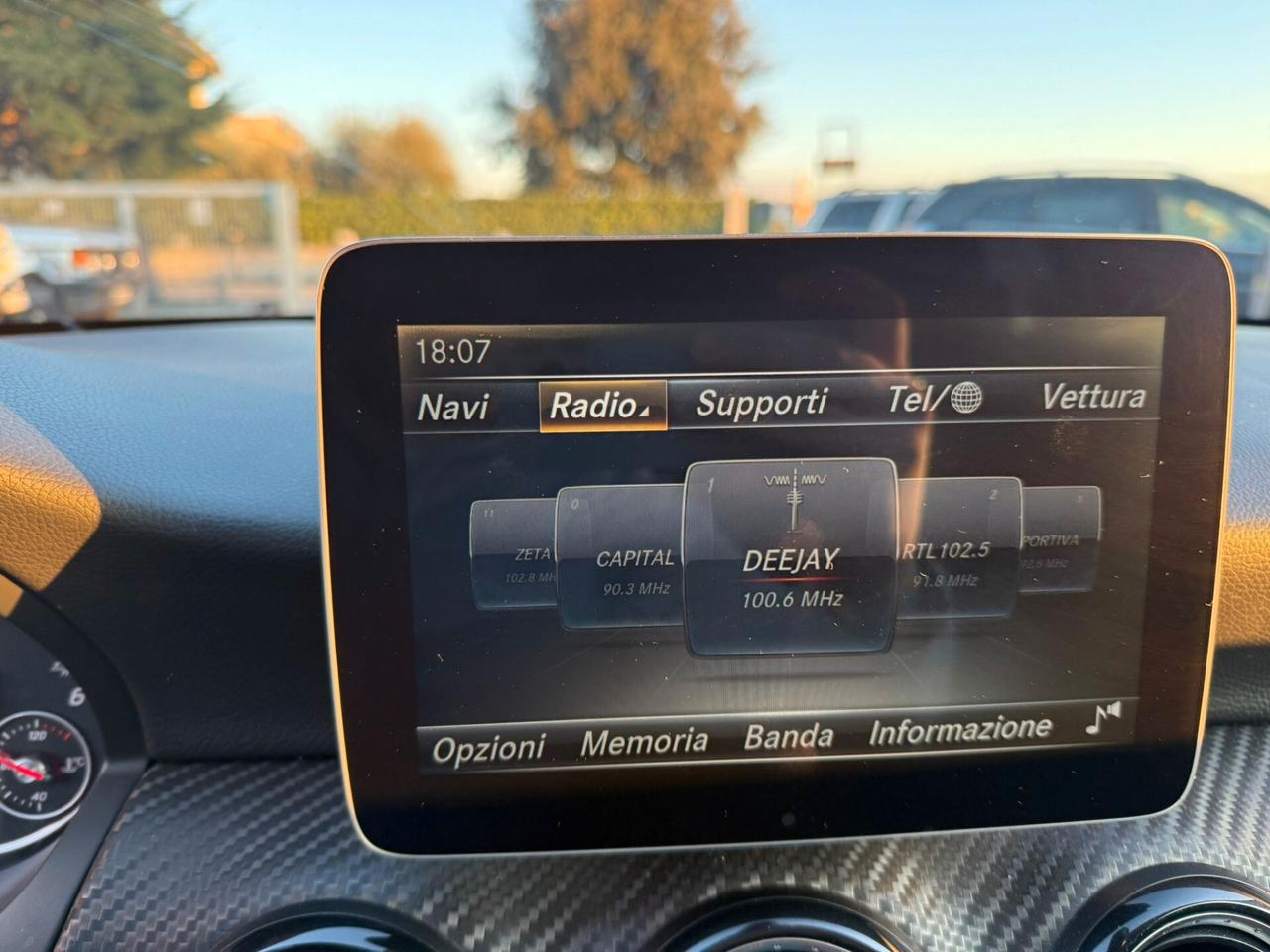 Mercedes-benz GLA 180 d Automatic Premium