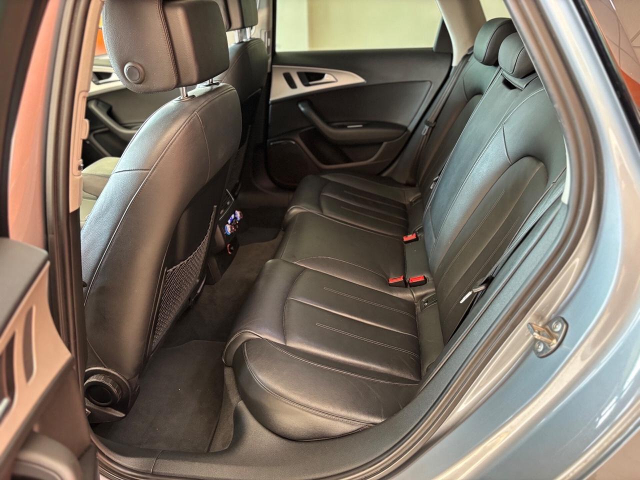 Audi A6 Avant 2.0 TDI 190 CV s-line matrix- navi-pelle gancio traino permute e finanziamenti