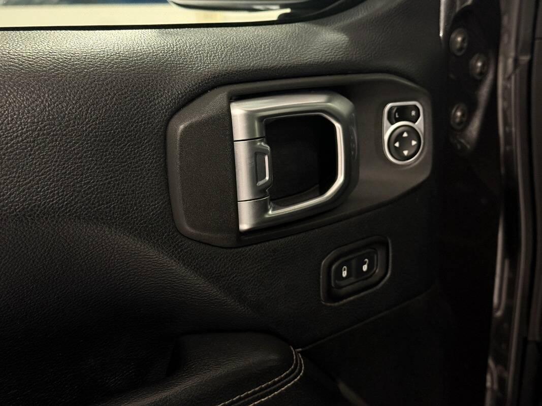 Jeep Wrangler 2.2 mjt II Sahara auto