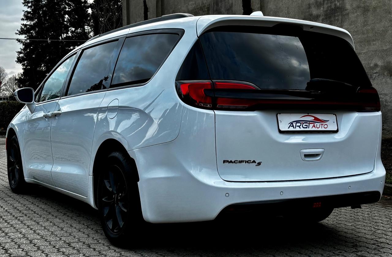 Chrysler Pacifica GPL TOURING S AUTOMATIC AT9 7 POSTI