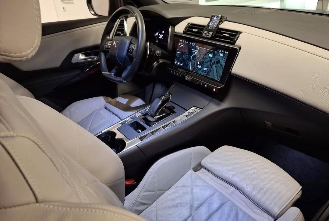 Ds 7 BlueHDi 130 aut. Cerchi 19 Sedili massaggianti