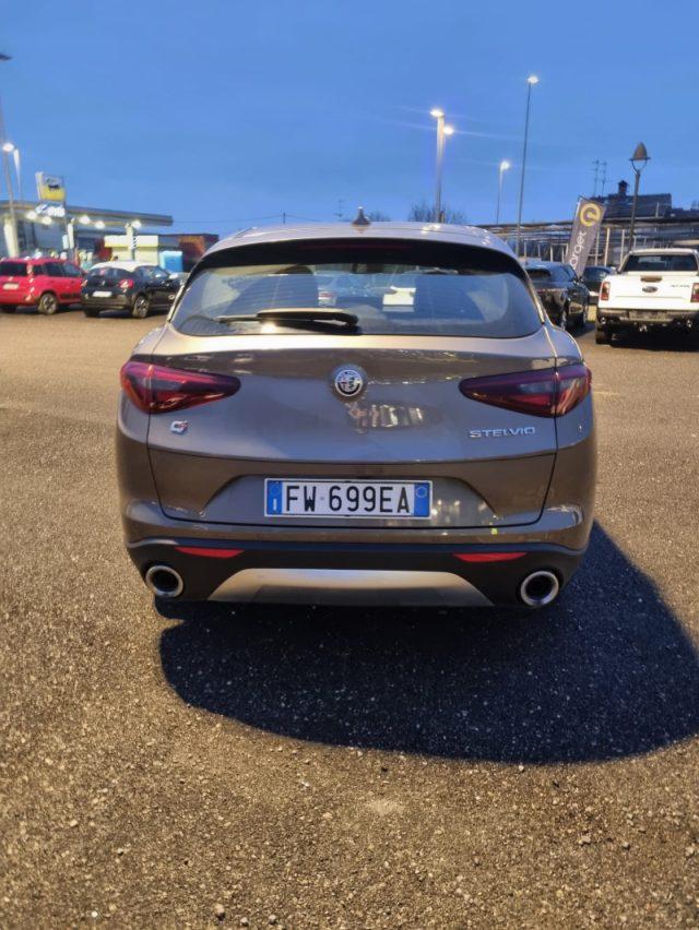 ALFA ROMEO Stelvio 2.2 Turbodiesel 210 CV AT8 Q4 Business