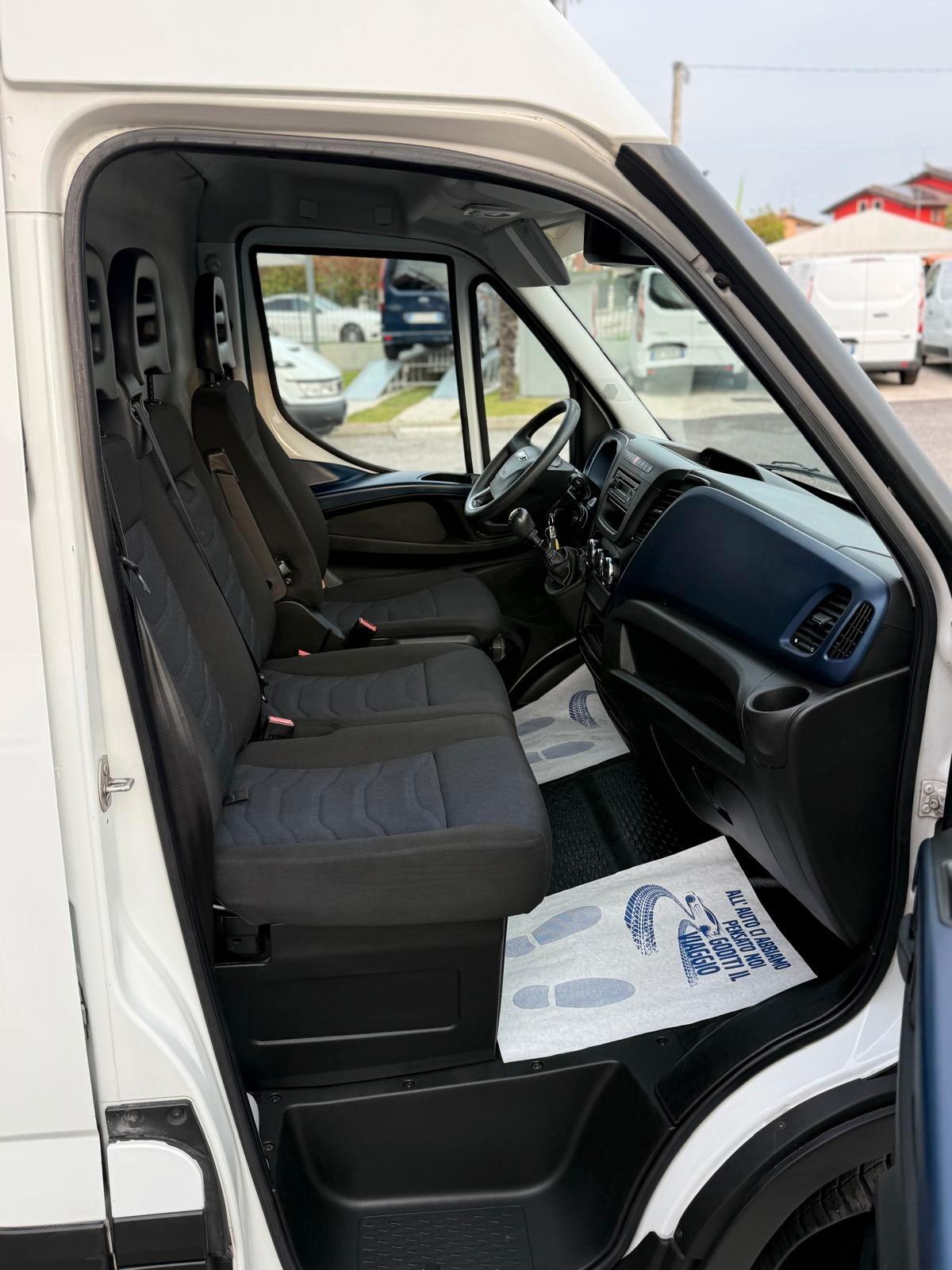 IVECO DAILY 2.3 MLJ 35-140 136CV 3 POSTI L3H2