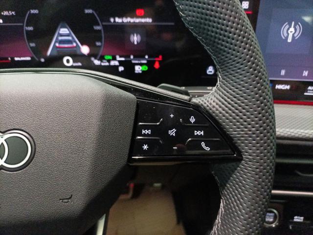 AUDI Q5 40 TDI 204 CV quattro S tronic Identity Black