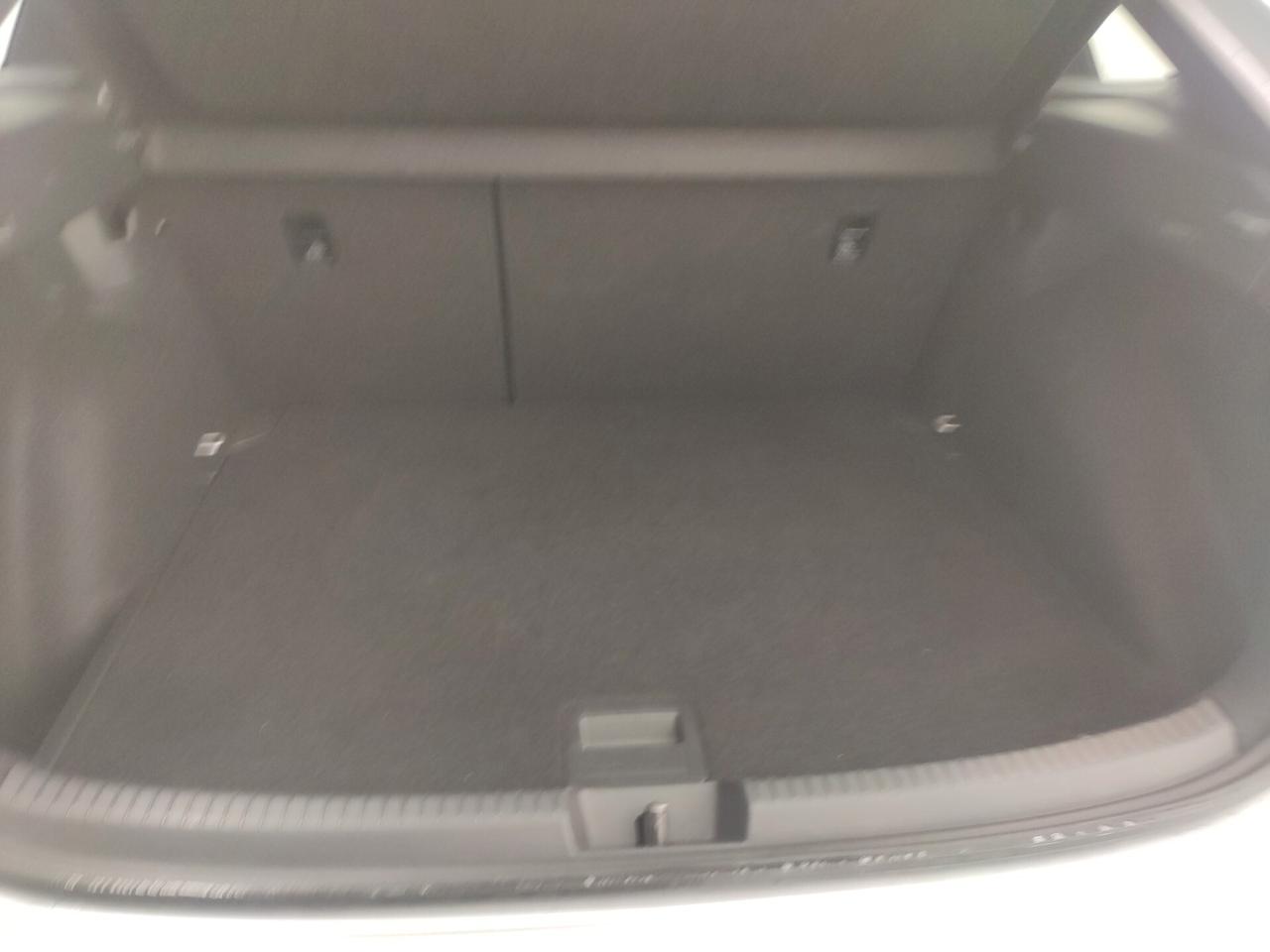 Volkswagen Taigo 1.0 TSI 115 CV DSG R-Line