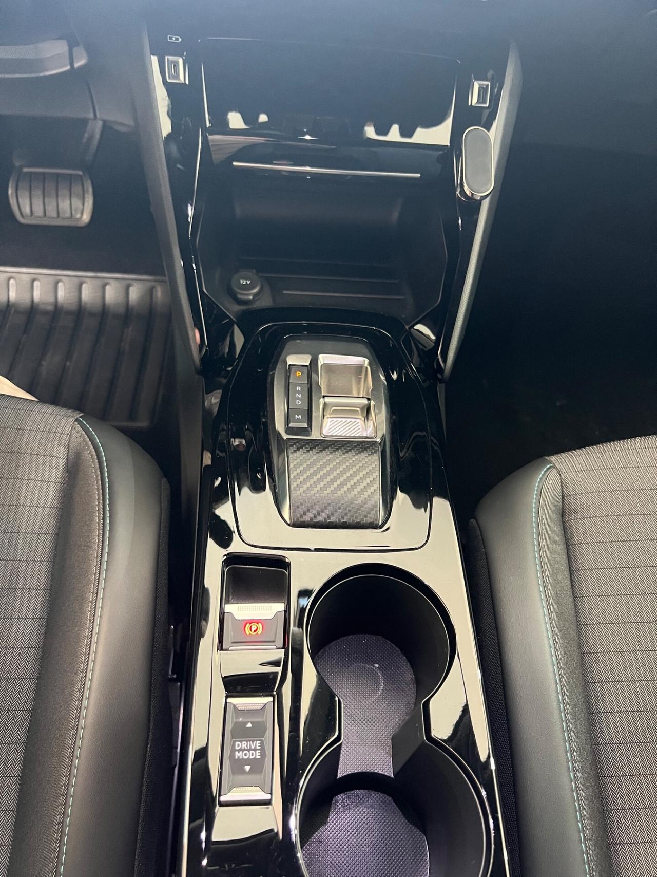 Peugeot 2008 BlueHDi 130 S&S EAT8 Allure Pack