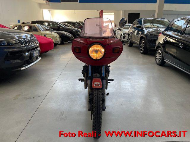 MOTO GUZZI V 35 350 cc 33 CV