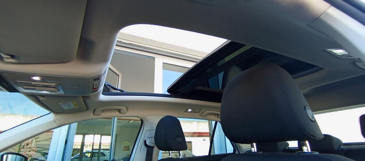 Volkswagen T-Roc 1.6 TDI 115 CV Style-Tetto Pan.-Garanzia