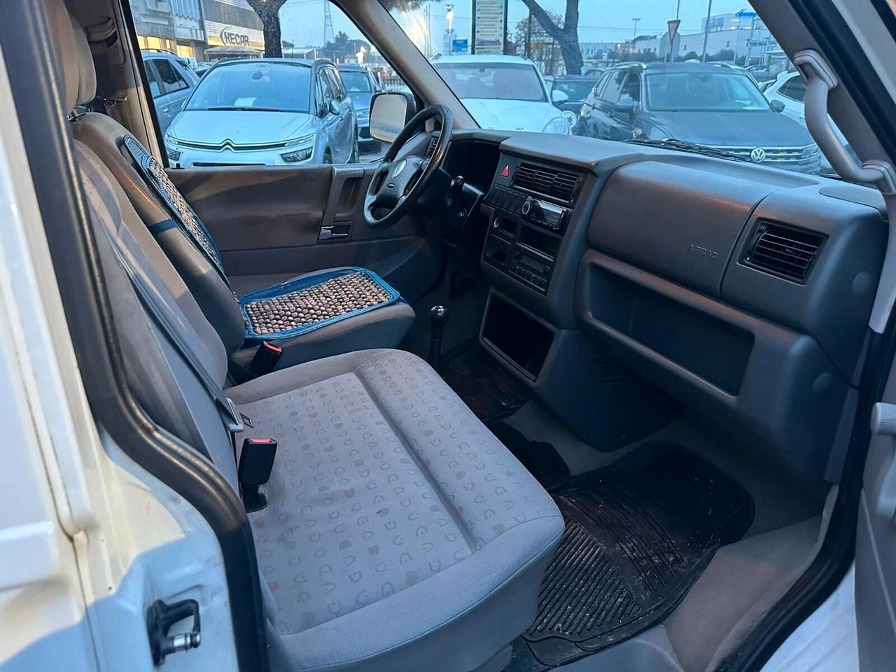 Volkswagen Caravelle/Multivan Caravelle 2.5 TDI/102CV