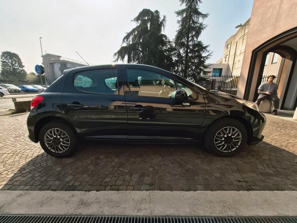 Peugeot 207 1.4 8v Millesim 200 5p