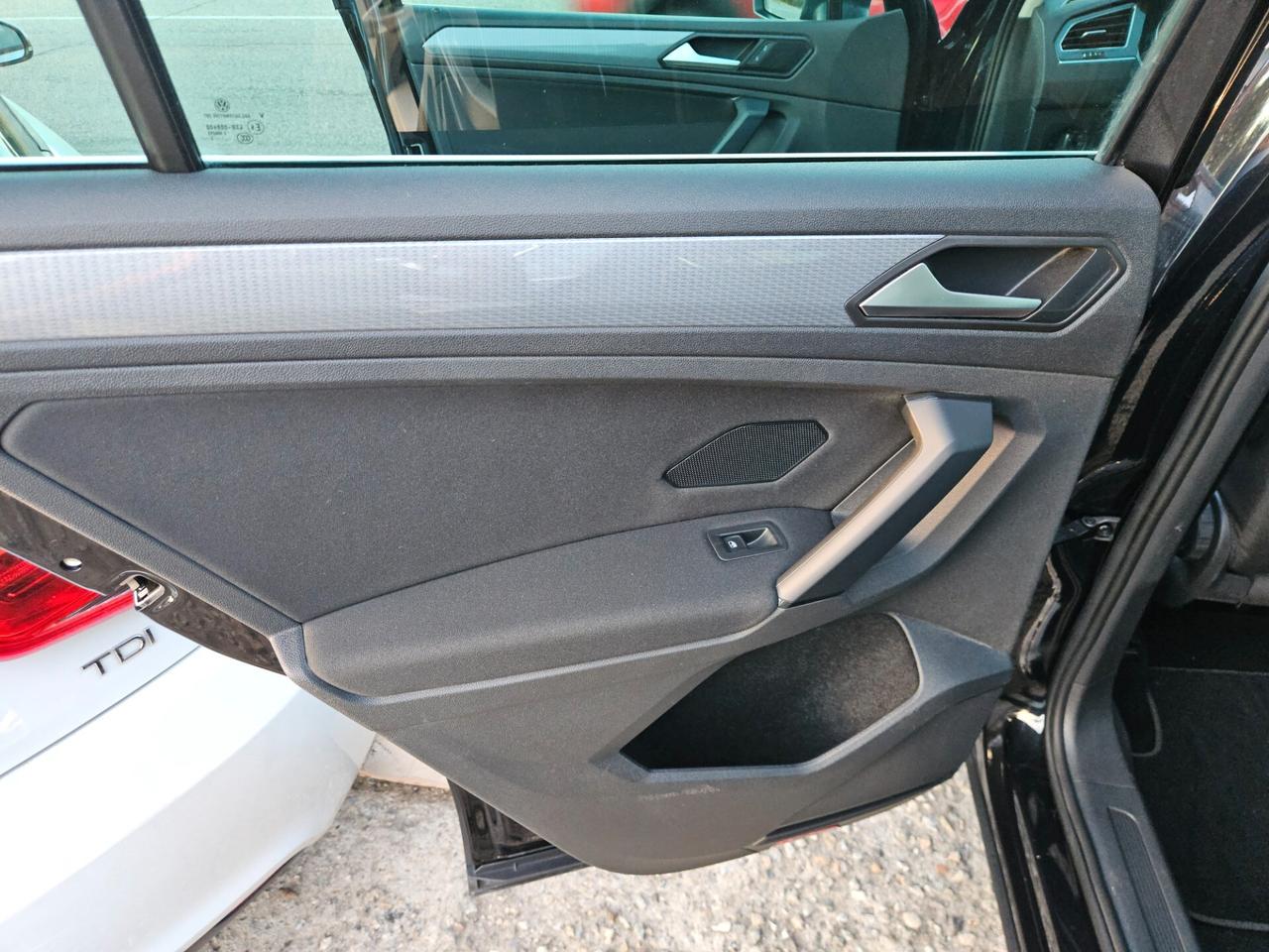 Volkswagen Tiguan 2.0 TDI 150 CV SCR DSG Elegance