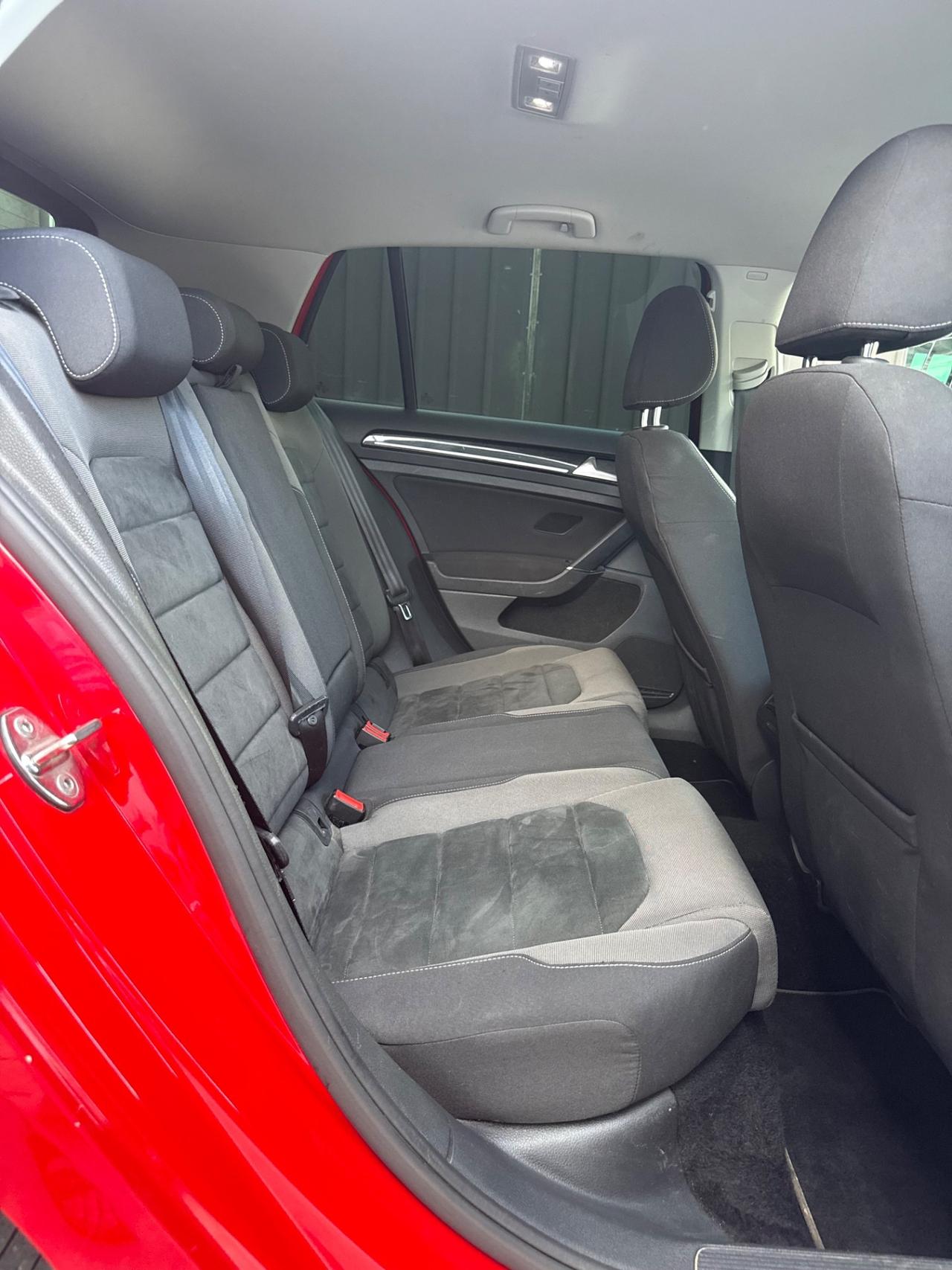 Volkswagen Golf 2.0 TDI 5p. Executive BlueMotion Technology