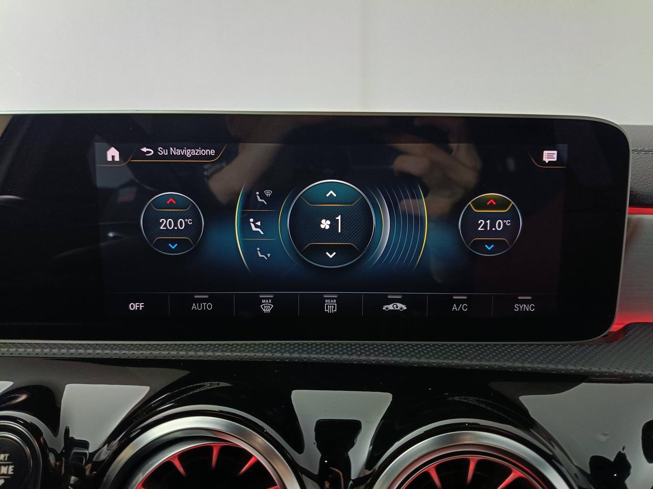 Mercedes-Benz Classe A - W177 2018 - A 180 d Premium auto