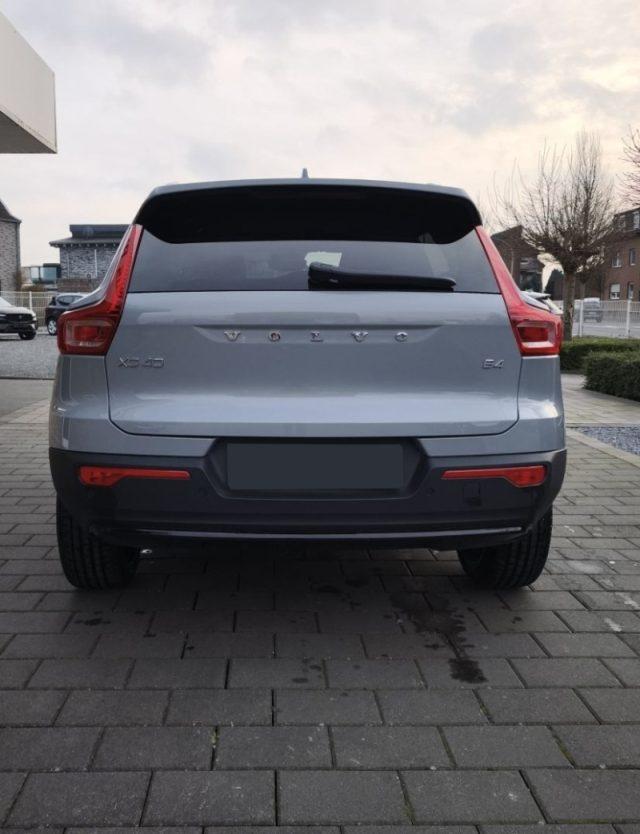 VOLVO XC40 B4 AWD automatico Ultimate Dark