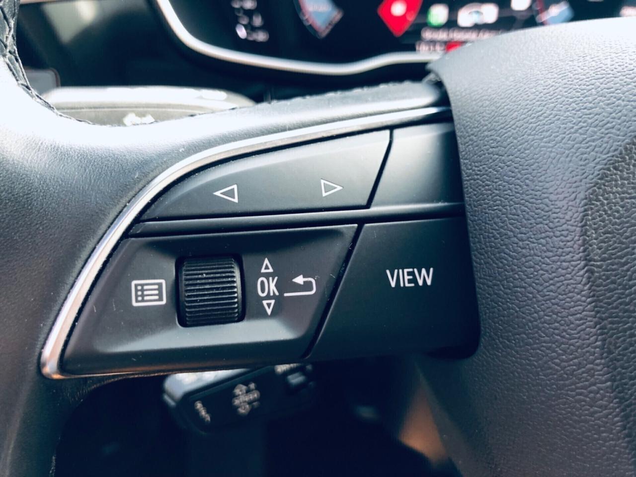 Audi Q3 35 TDI S tronic Business