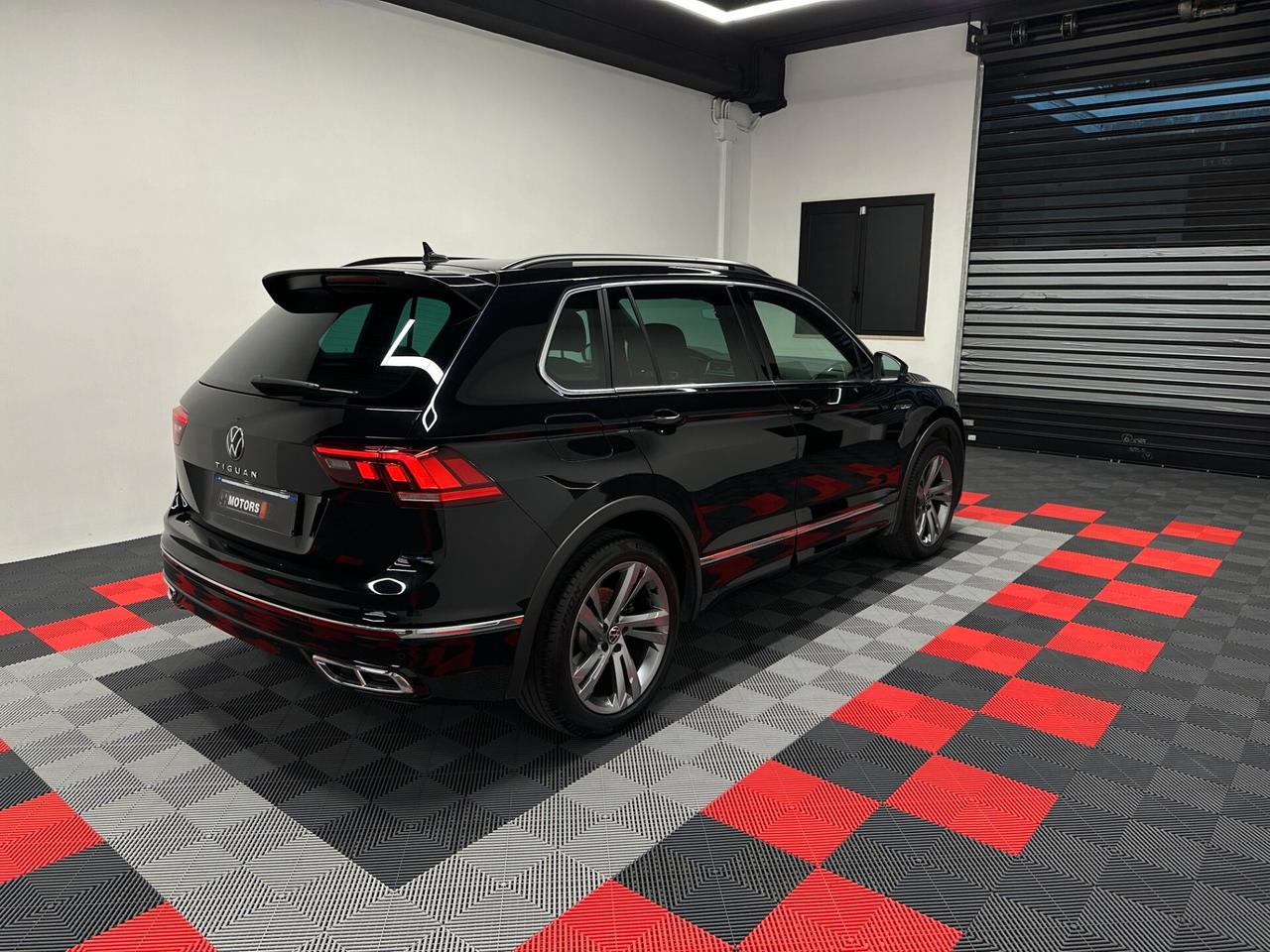 Volkswagen Tiguan 2.0 TDI 150 CV DSG R-Line