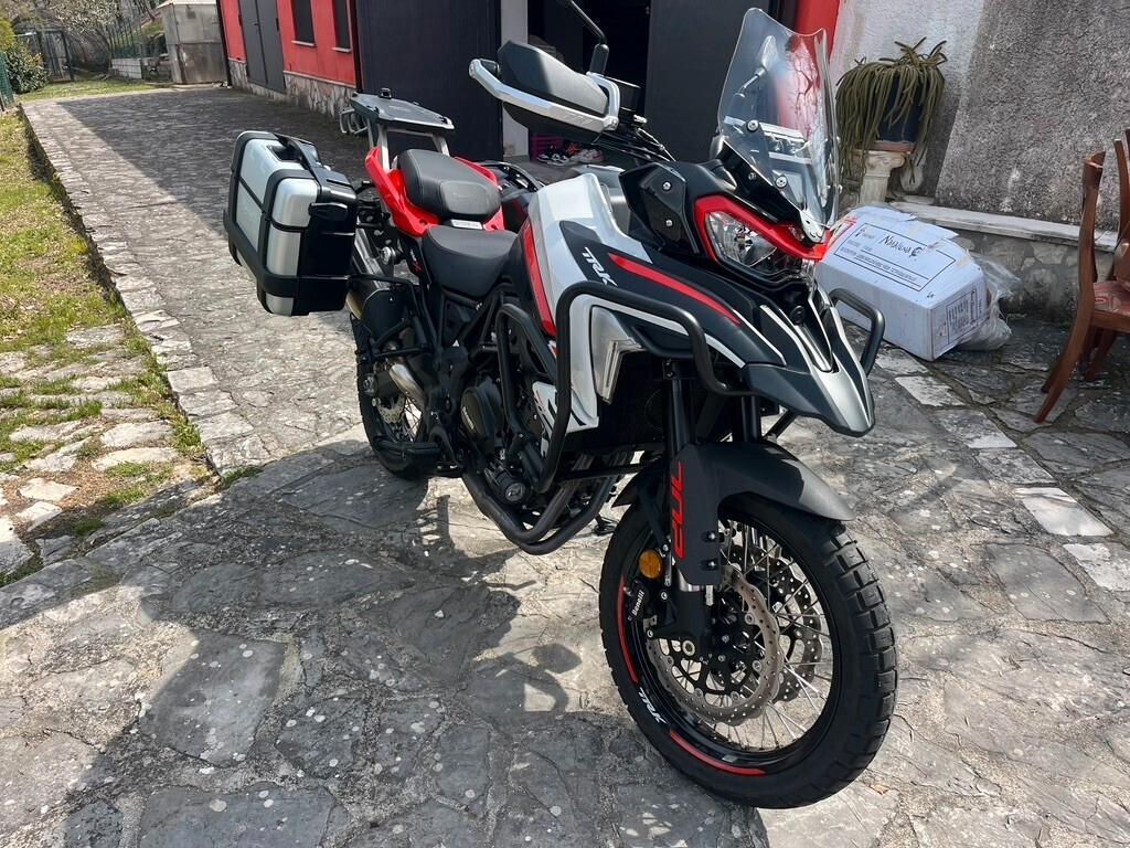 Benelli TRK 702 x PARI AL NUOVO