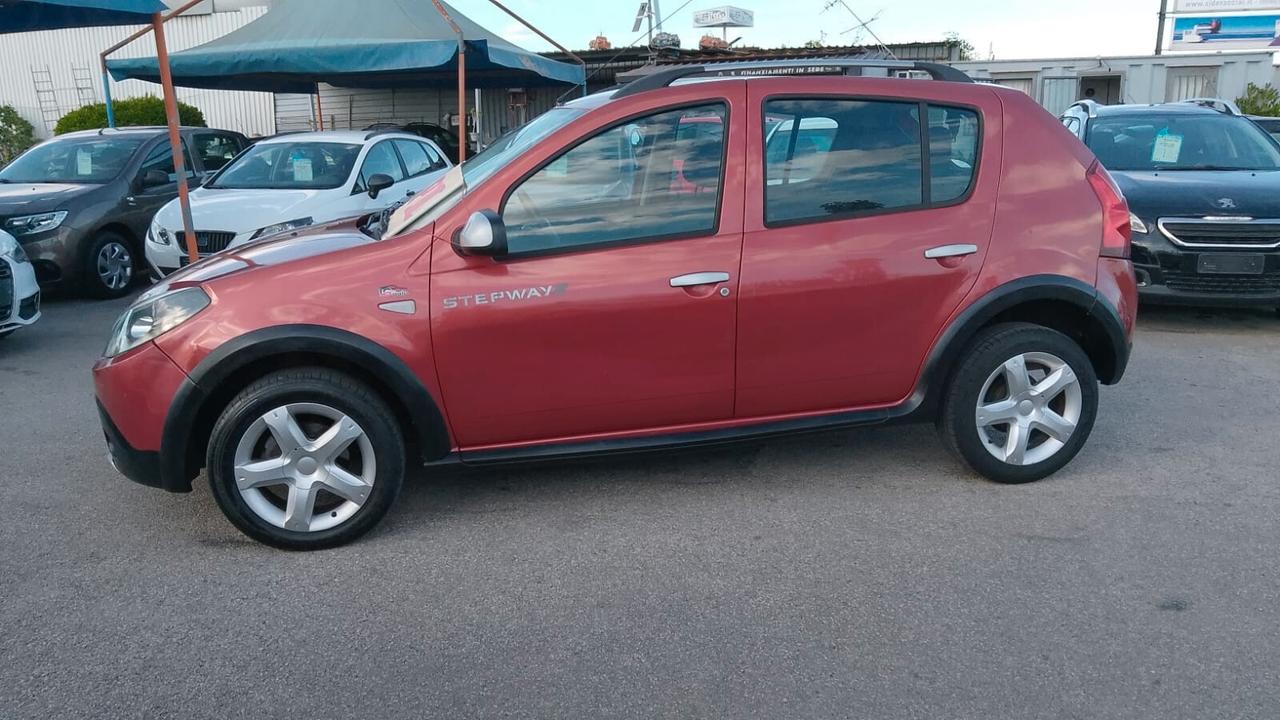 Dacia Sandero Stepway 1.6 GPL