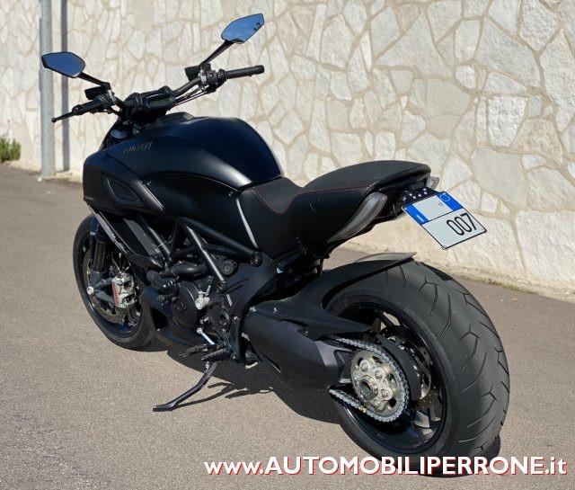 DUCATI Diavel Carbon Black 1200 ABS