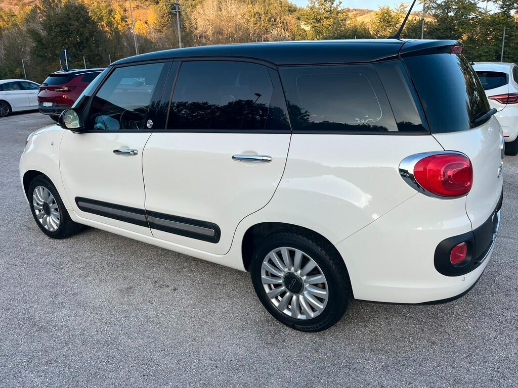 Fiat 500L Living 1.6 Multijet 120 CV tetto nero