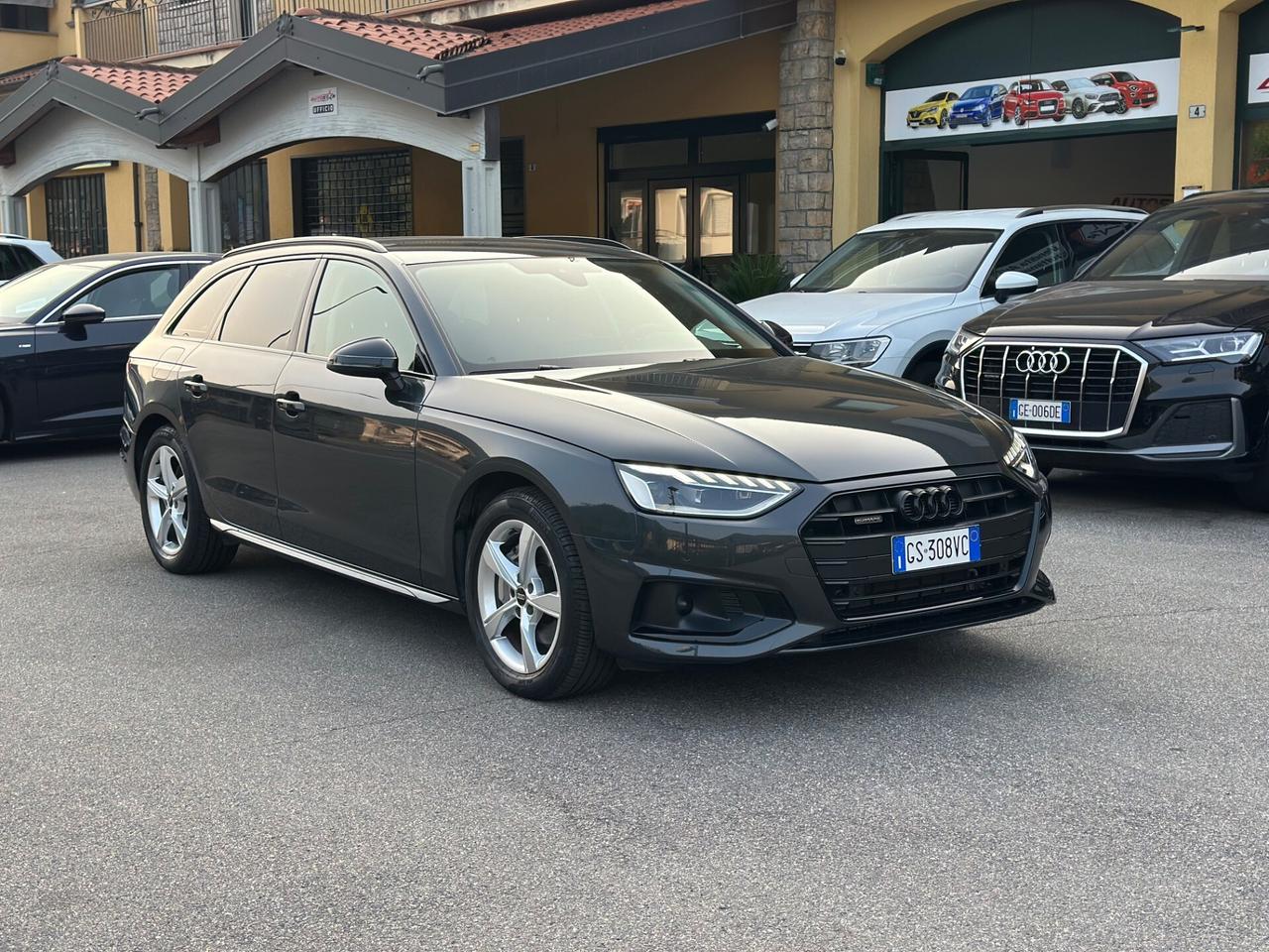Audi A4 40 TDI quattro S tronic Business Advanced
