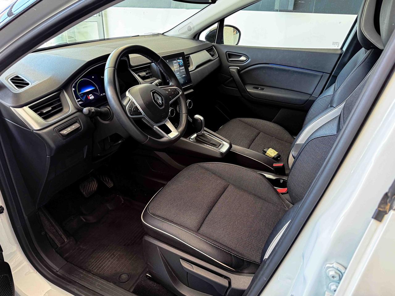 Renault Captur 1.6 e-tech hybrid intens 145cv auto